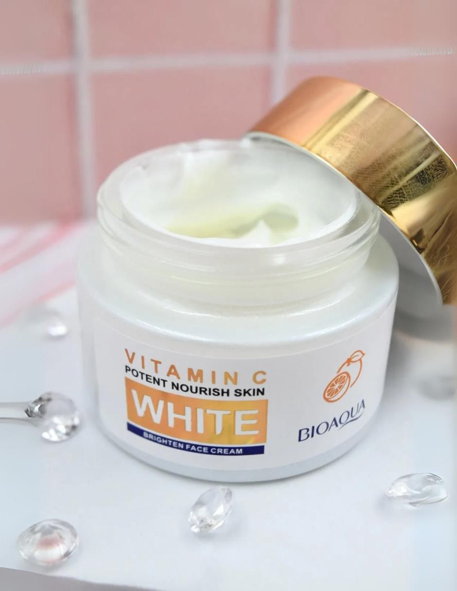 Crema facial recomendada para aclarar de día y noche para todo tipo piel 2