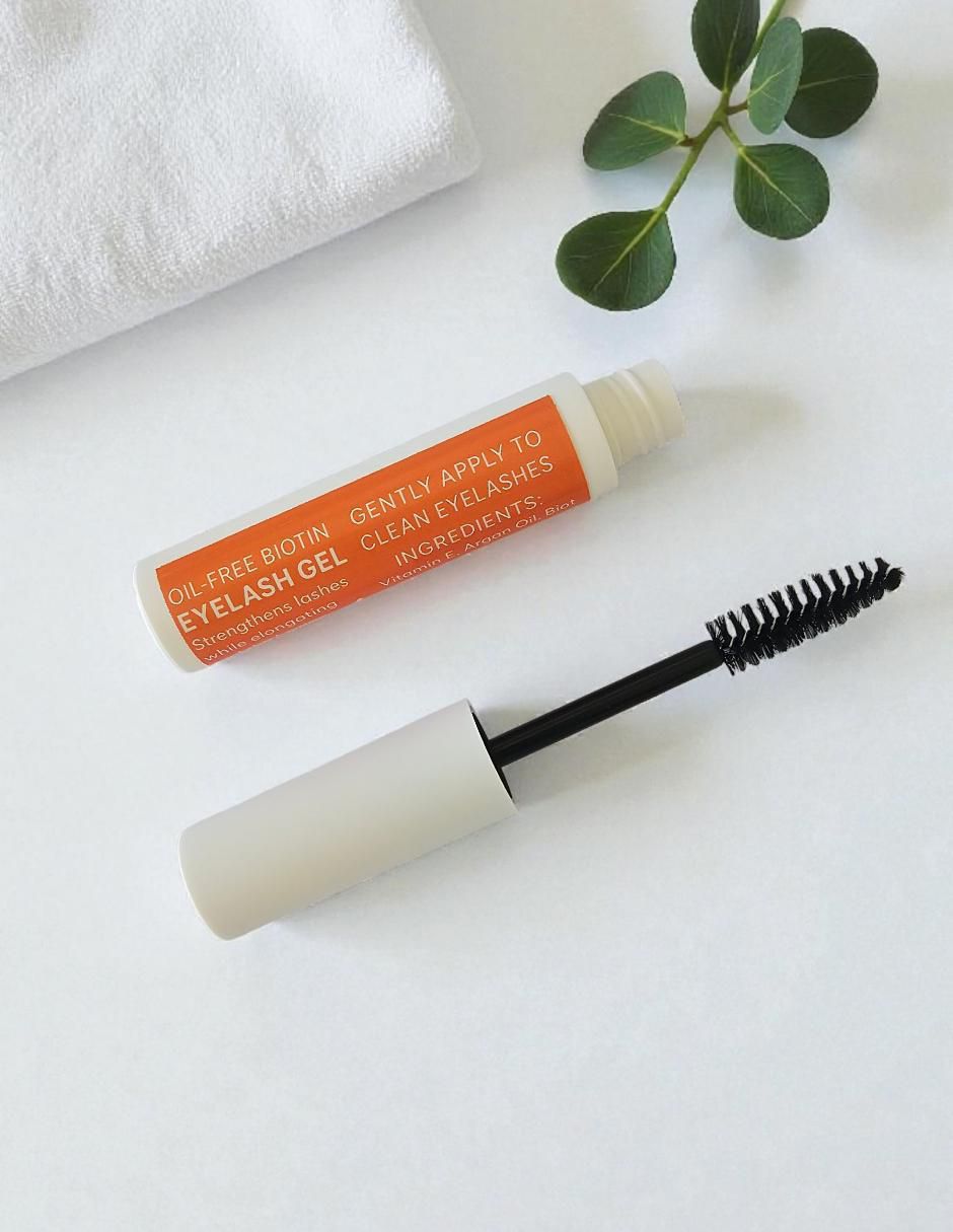 Kit tratamiento facial con suero de vitamina C, gel y masajeador reparador 7
